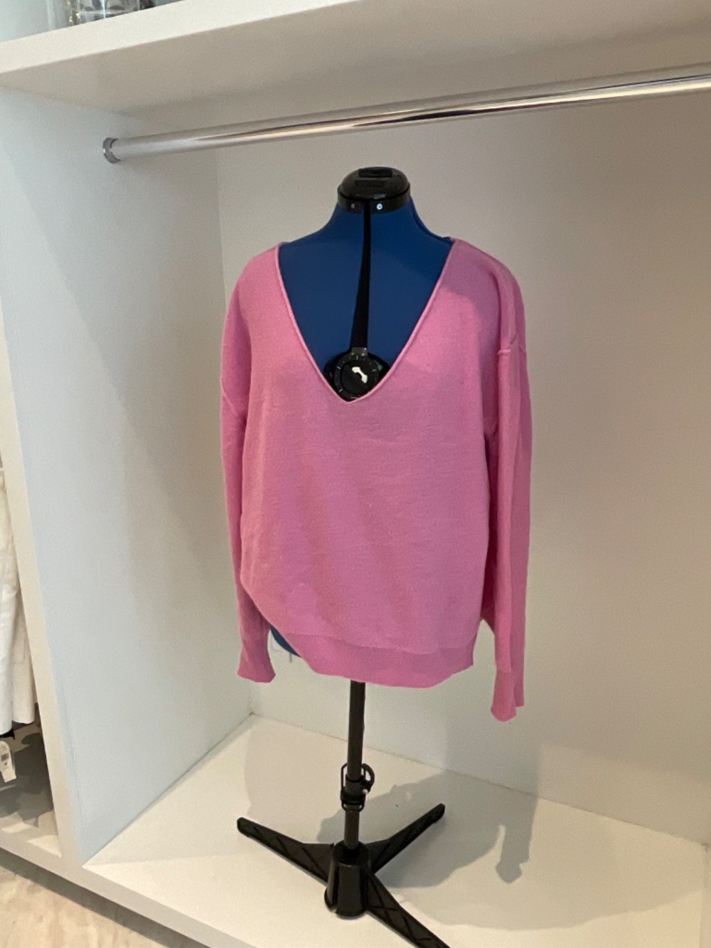 Free People pink  v neck cashmere sweater